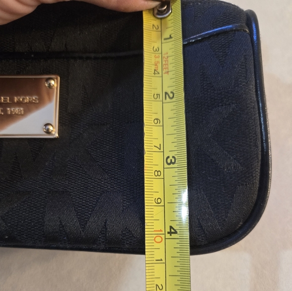 Michael Kors Cosmetic Bag/ Pouch - Picture 16 of 16
